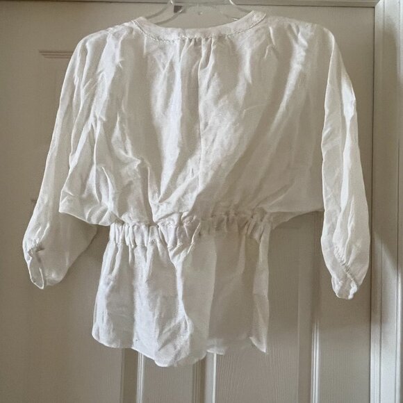 Trina Turk Women's Monochrome Button Front Top white size XS - Picture 7 of 7